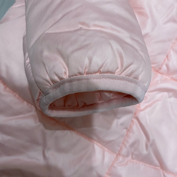 Like New Winter Baby 6/9 months DKNY Zip Up Hooded Snow Suit - Picture 7 of 7